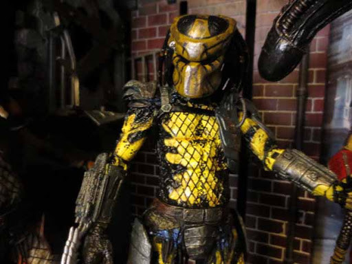 ������� Predators 7 Series 11 Wasp (18 ��)