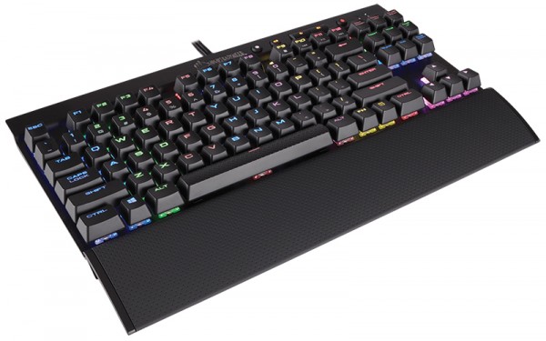 Клавиатура Corsair Gaming K65 RGB Rapidfire проводная игровая для PC