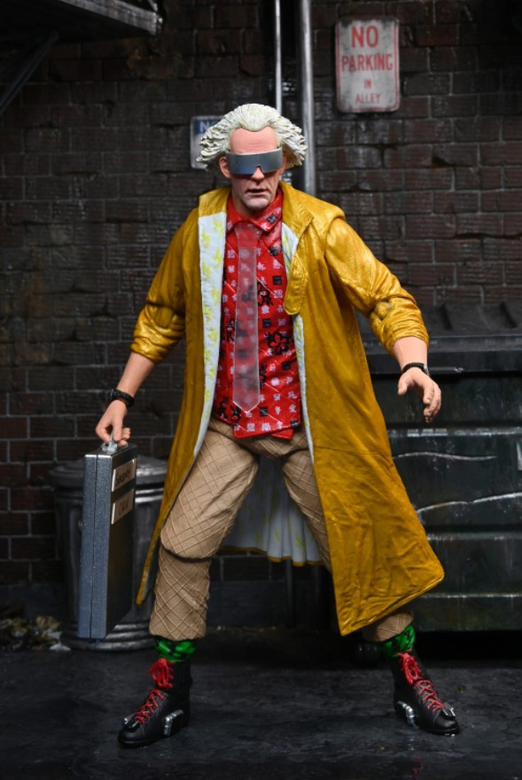  Ultimate: Back To The Future  Doc Brown 2015 Scale Action Figure (18 )