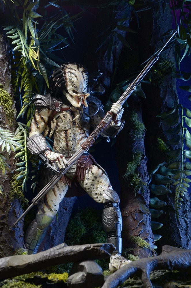  Predator: Series 16  Ghost Predator (20 )