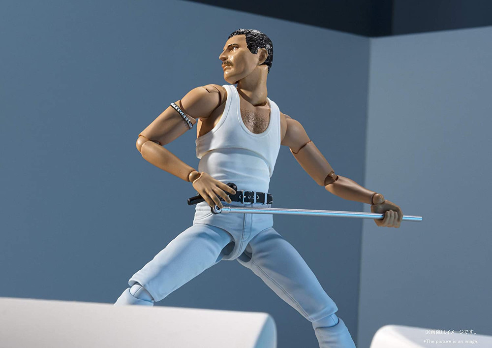 ������� Freddy Mercury: Live Aid Ver. S.H.Figuarts (15��)